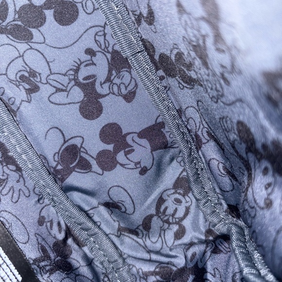 Disney Loungefly Black Cosmetic or Hand Bag - Picture 3 of 3